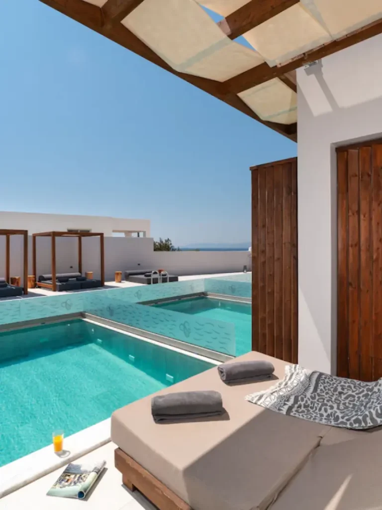 Theretra Pefki Seaside