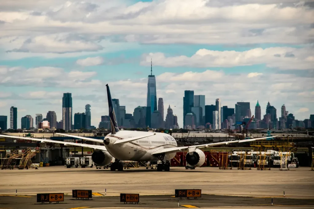 How to Get From Newark Airport to Manhattan