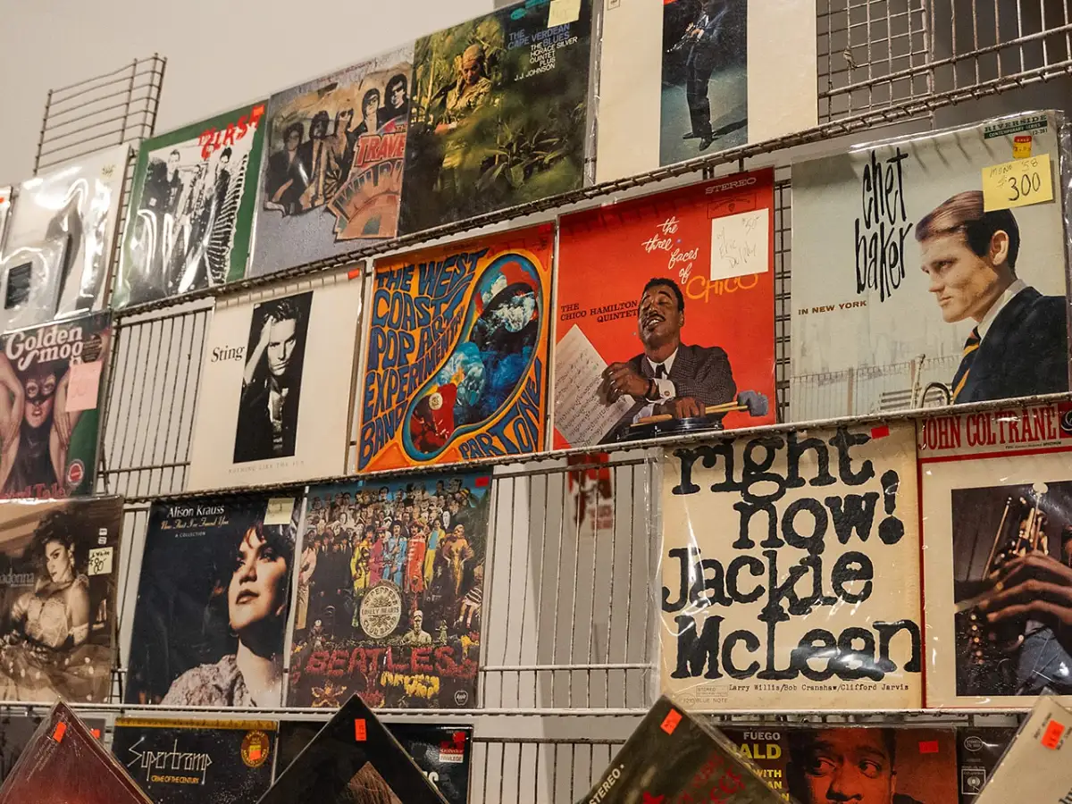 VinylCon at California Market Center