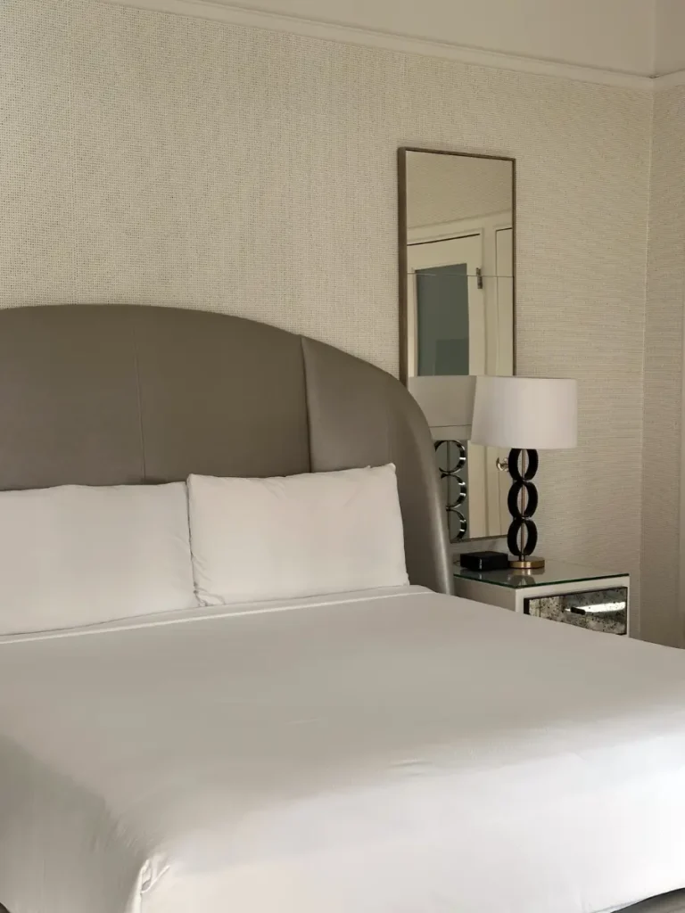 Galleria Park Hotel - bed