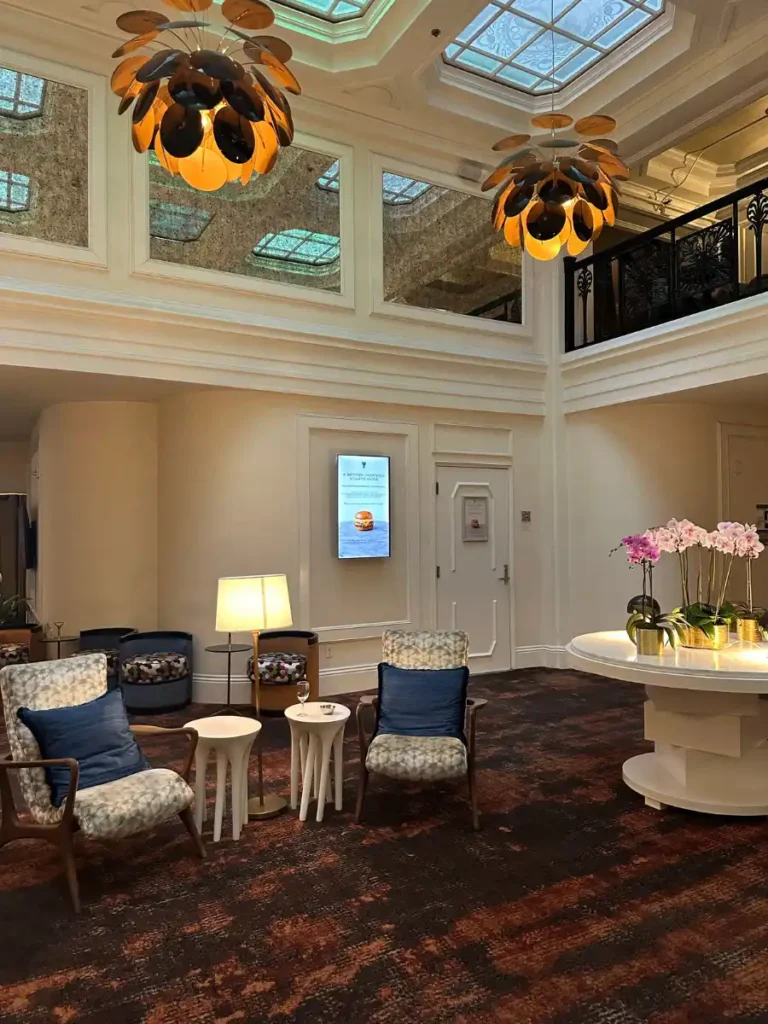 Galleria Park lobby