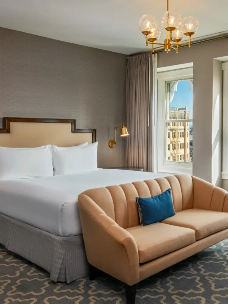 Hotel Adagio, Autograph Collection