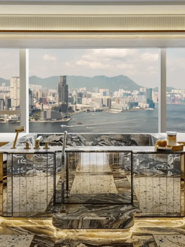Island Shangri-La Hong Kong