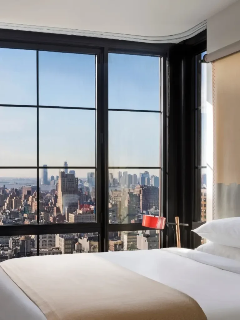 Moxy NYC Chelsea room