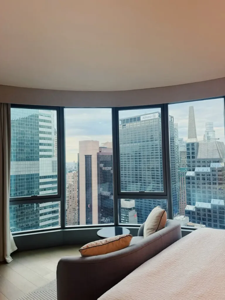Tempo by Hilton New York room