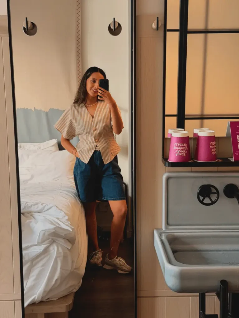 Moxy NYC Chelsea mirror